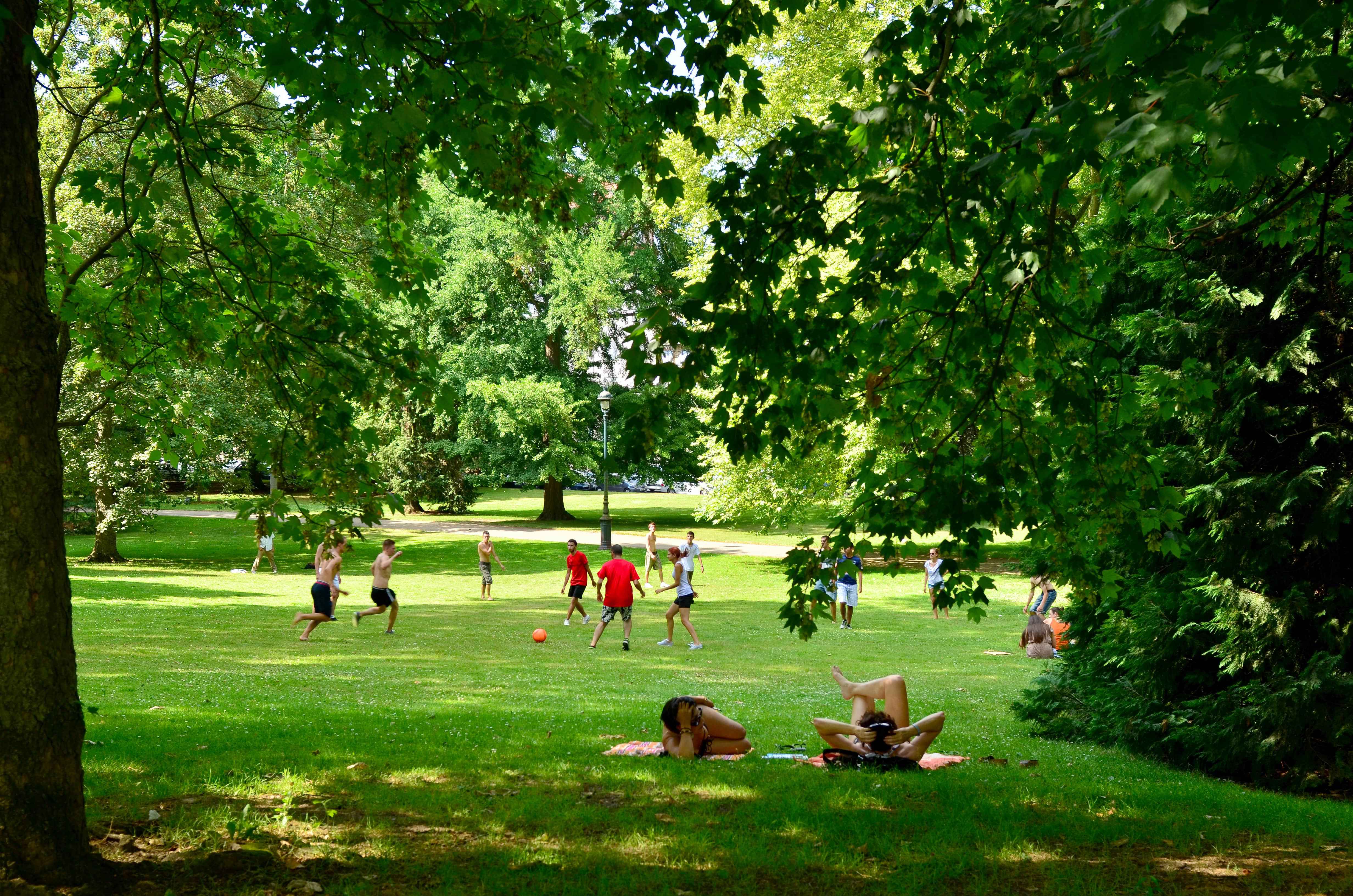 Vichy-Parc-Jeux-Plein Air-L Planke