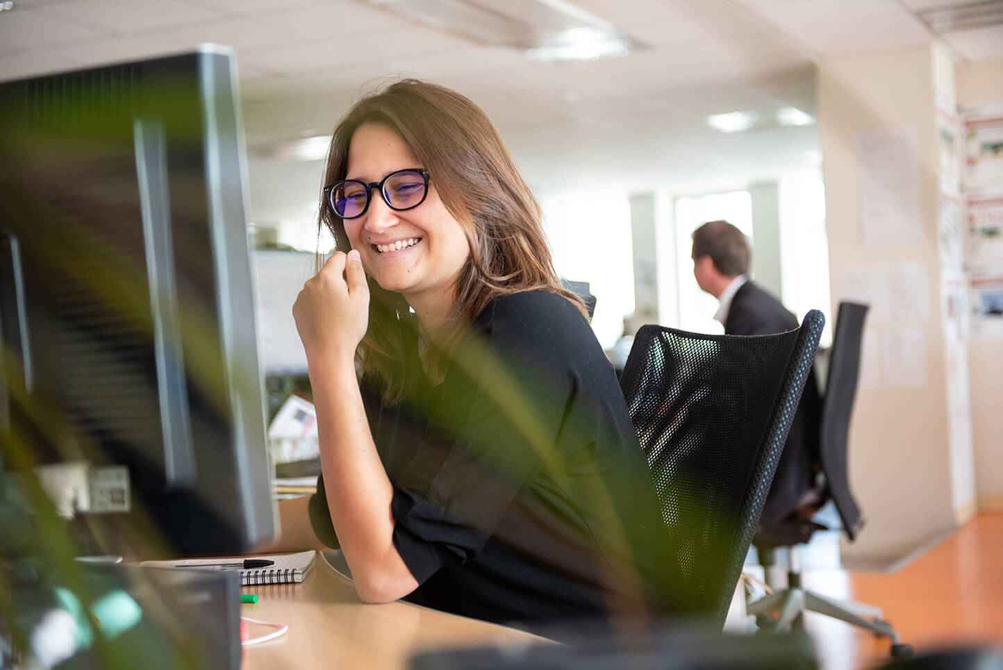 centre france employee sourire